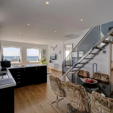 Apartment Puerto Banus, Marbella, Penthouse Apartment, Near Golf *