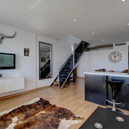 Apartment Puerto Banus, Marbella, Penthouse Apartment, Near Golf